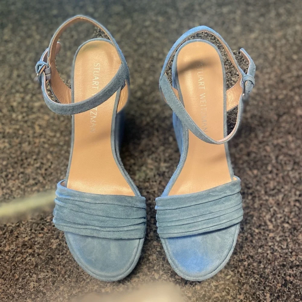 “STUART WEITZMAN” Suede Platform Wedge Sandal